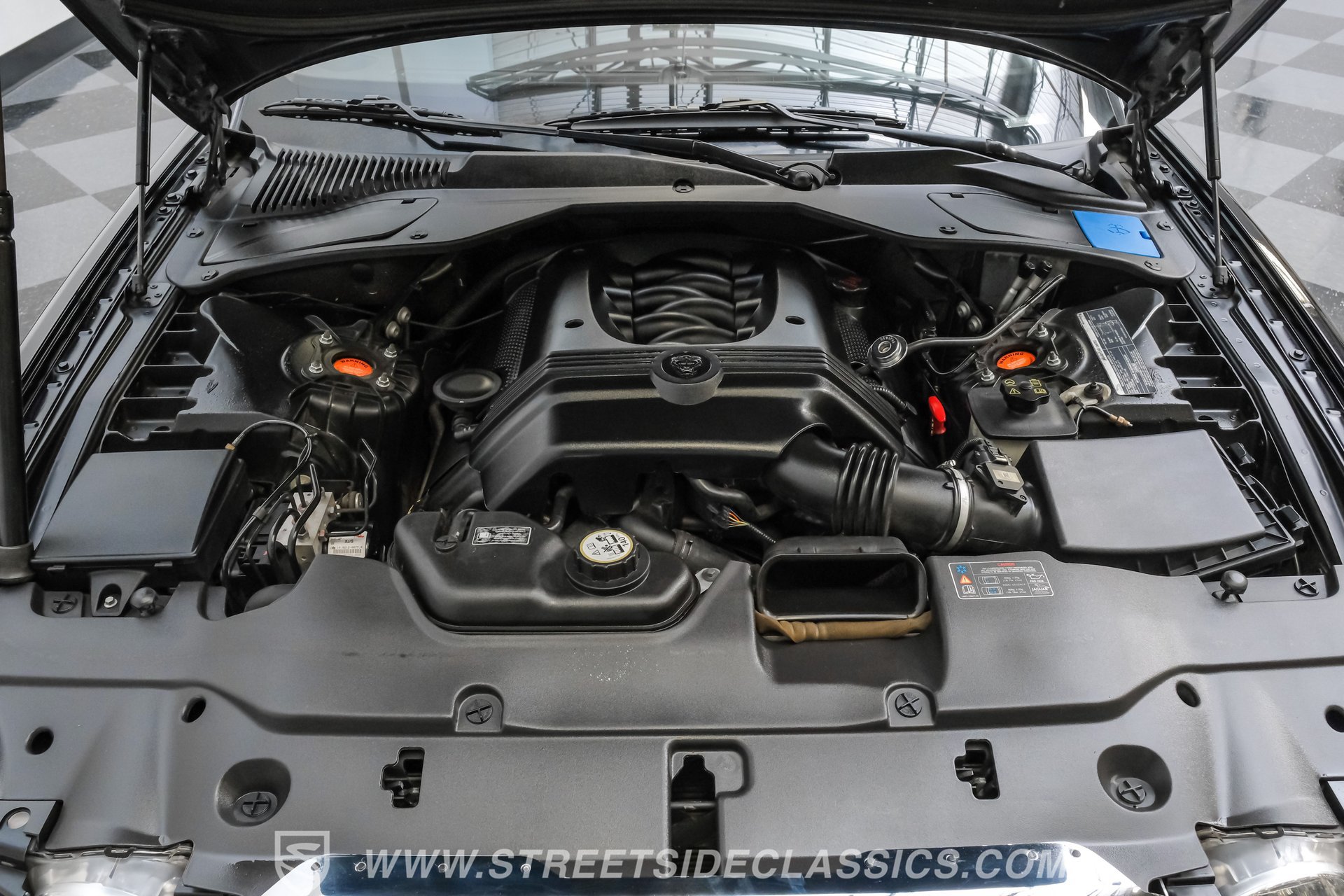 Used 2007 Jaguar XJ8 L RWD image 36