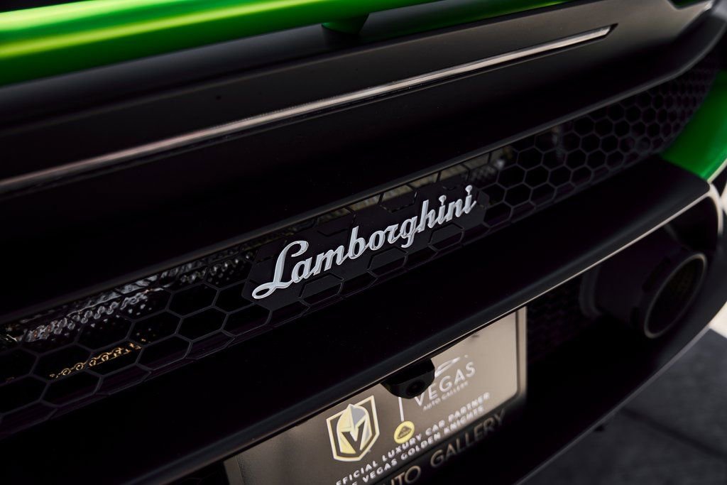 Used 2024 Lamborghini Huracan Sterrato AWD/4WD image 14