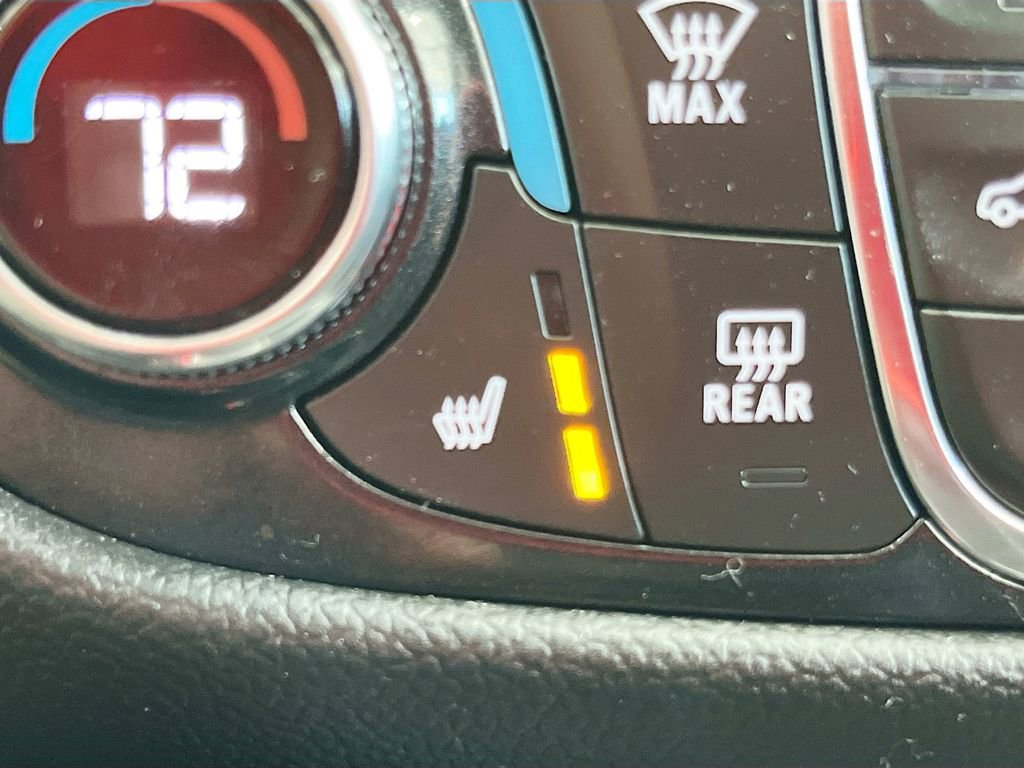 Used 2023 Chevrolet Equinox Premier w/ LPO, Floor Liner Package image 19