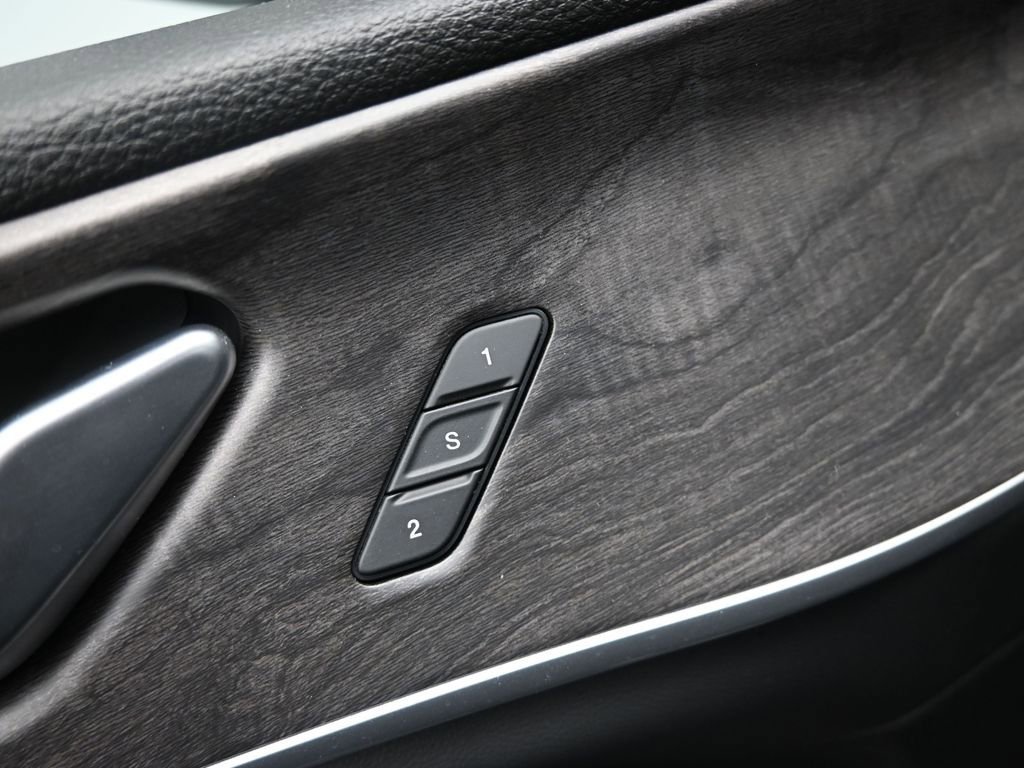 Used 2024 Jeep Grand Cherokee Limited w/ Trailer Tow Package image 21