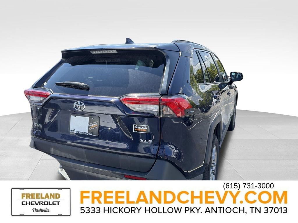 Used 2025 Toyota RAV4 XLE FWD image 3
