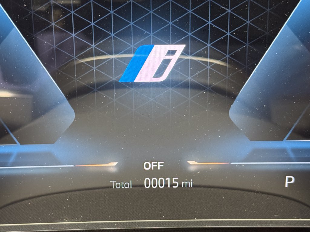 New 2026 BMW 750e xDrive AWD/4WD image 16