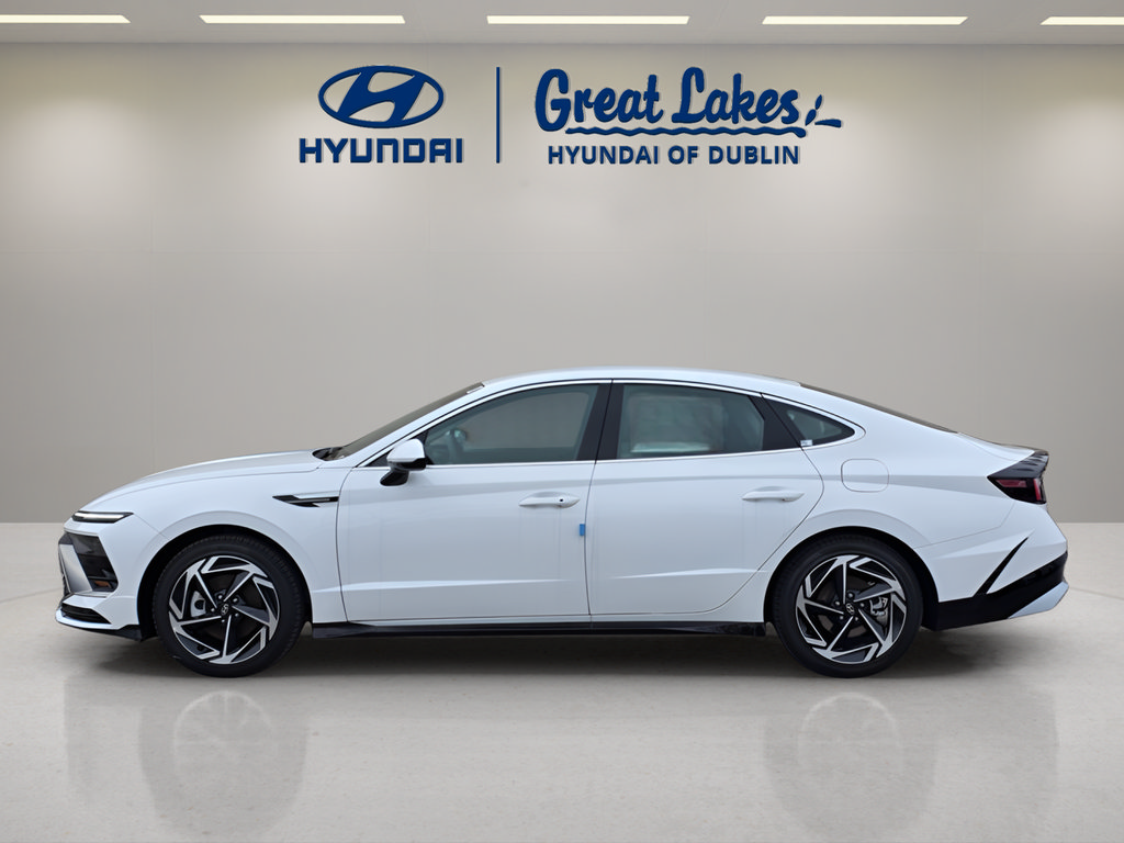 New 2026 Hyundai Sonata SEL FWD image 2