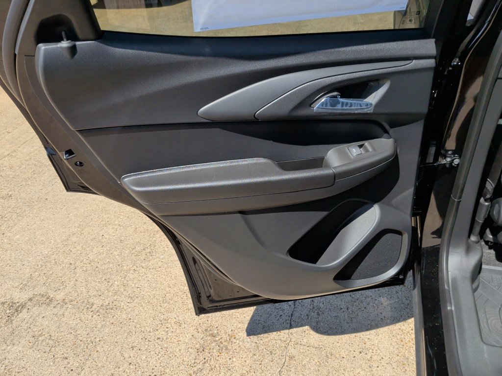 New 2026 Chevrolet TrailBlazer LS w/ LS Convenience Package FWD image 30