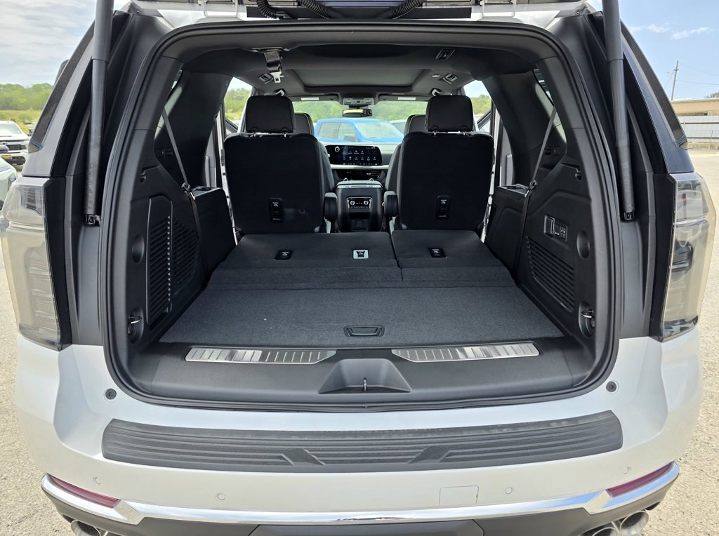 New 2025 Chevrolet Tahoe Premier w/ Sun And Tow Package image 26