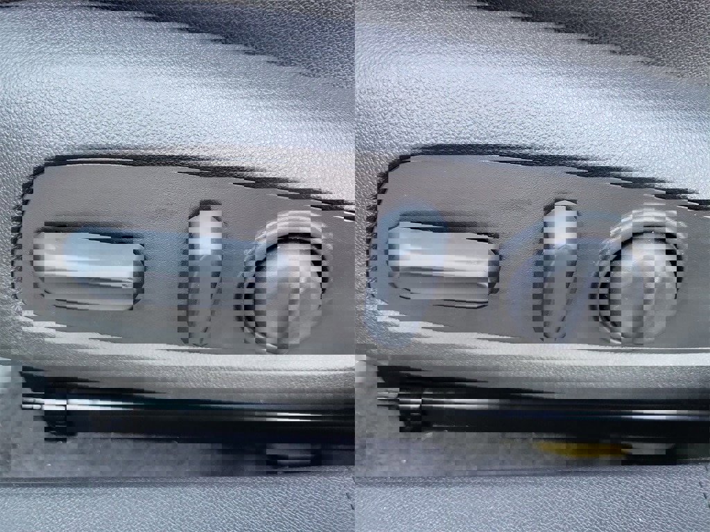 Used 2024 Chevrolet Malibu LT image 17