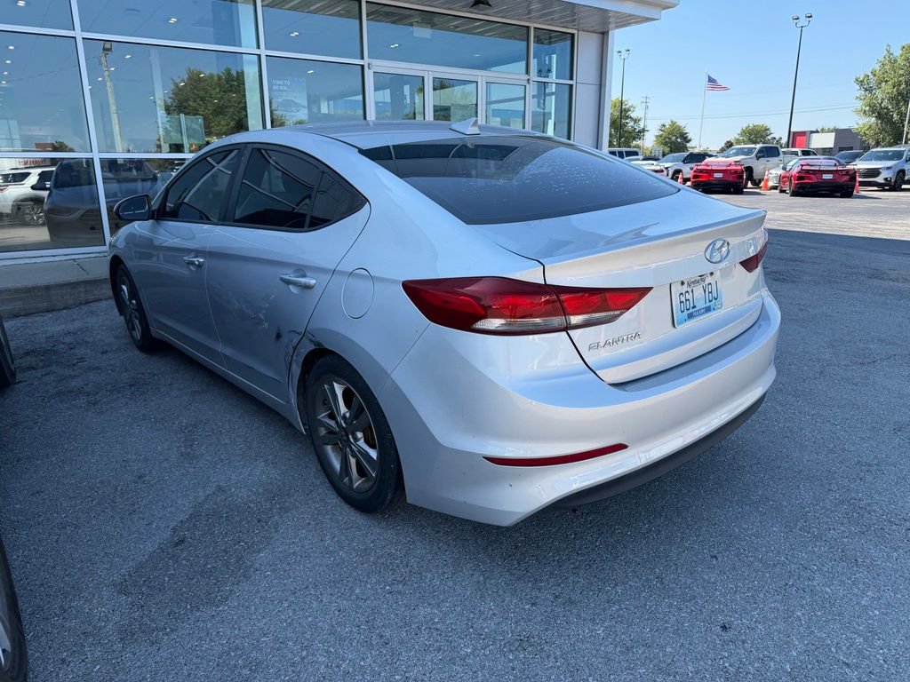 Used 2018 Hyundai Elantra SEL FWD image 4