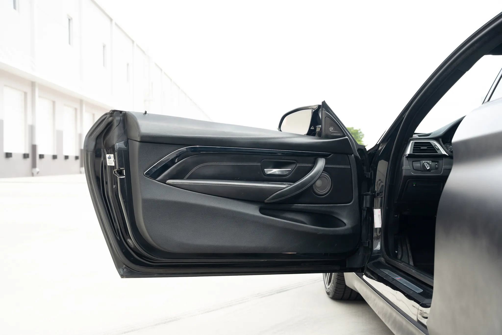 Used 2018 BMW M4 Coupe image 11