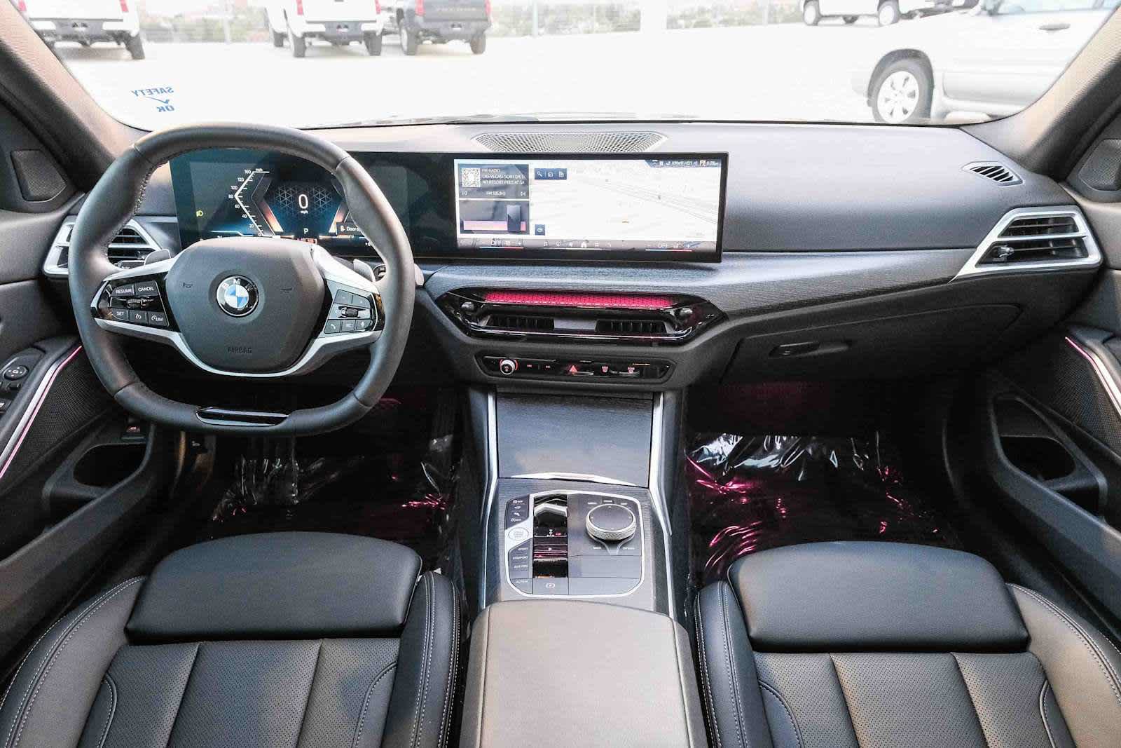 Used 2025 BMW 330i Sedan w/ Convenience Package RWD image 13