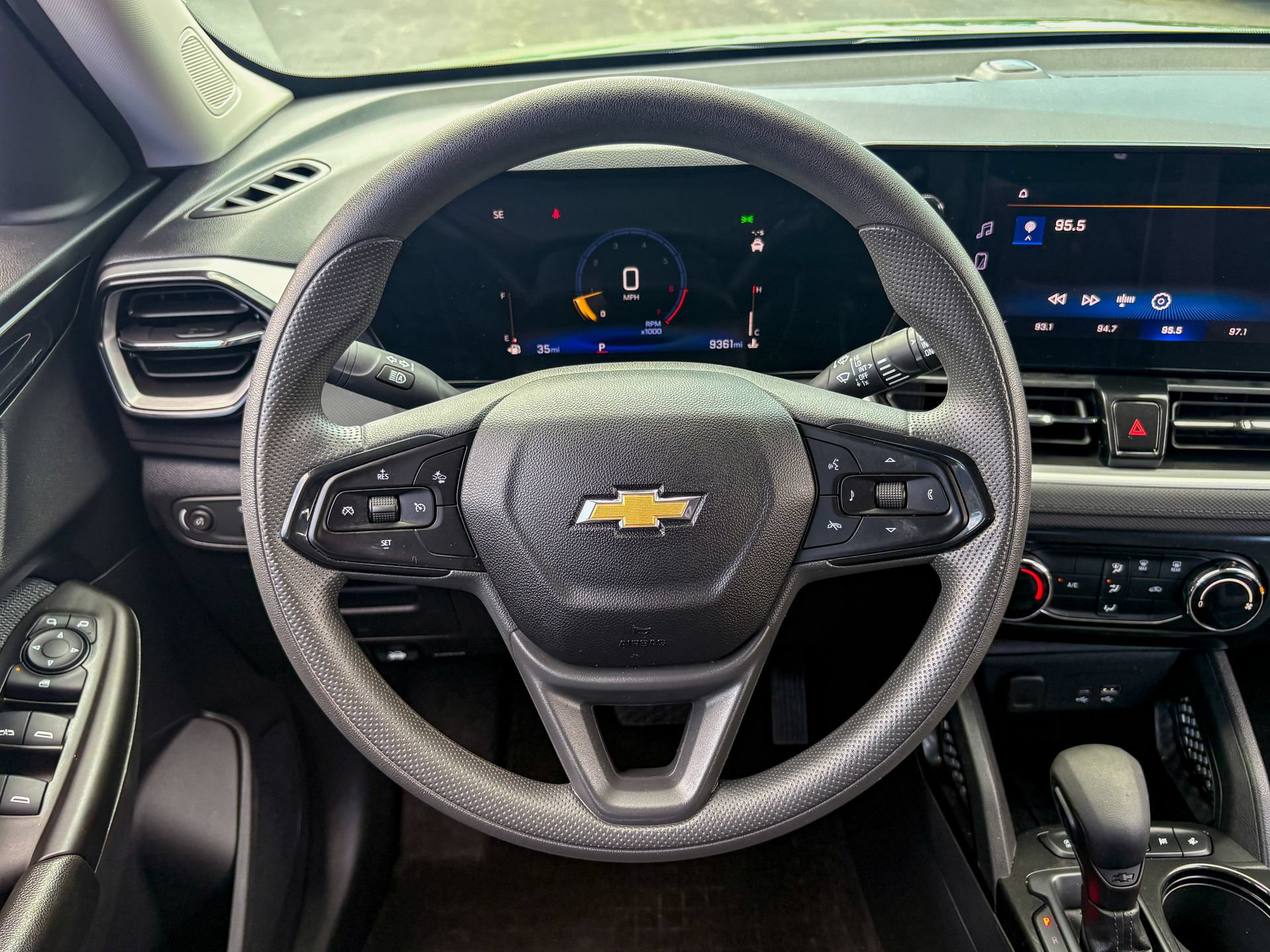 Used 2026 Chevrolet TrailBlazer LT FWD image 29