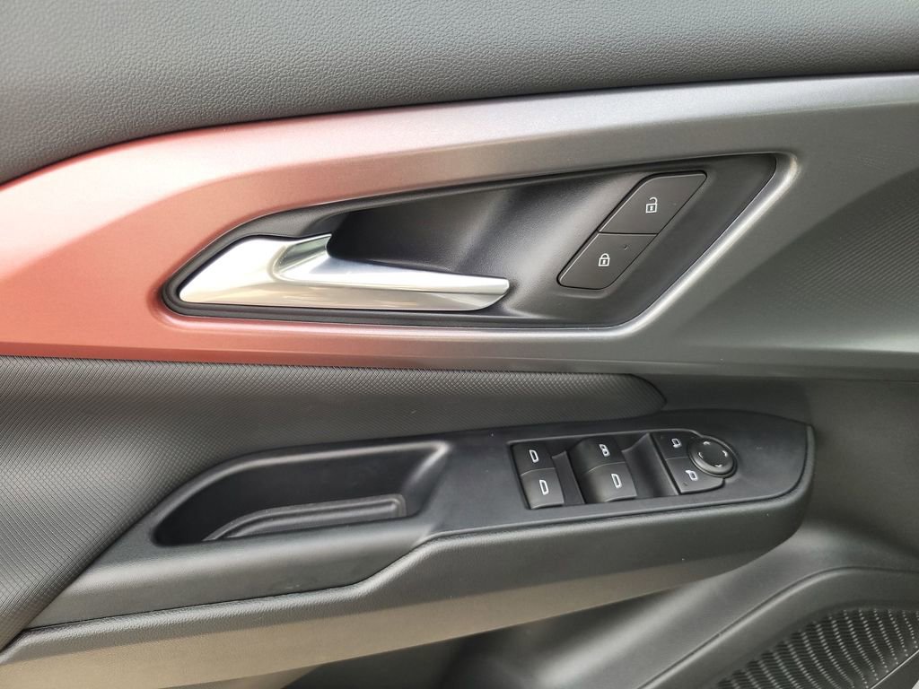 New 2026 Chevrolet Equinox EV RS image 22