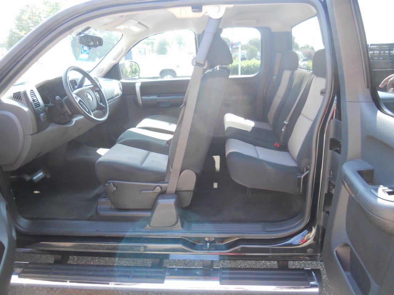Used 2009 Chevrolet Silverado 1500 LS RWD image 23