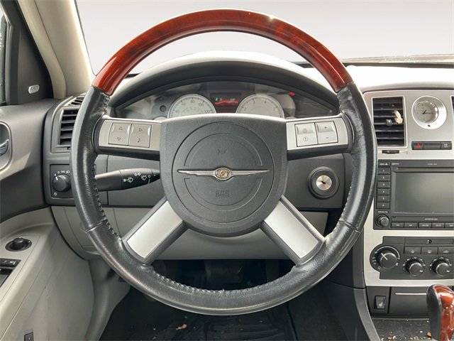 Used 2006 Chrysler 300 C w/ Navigation & Sound Group II image 12
