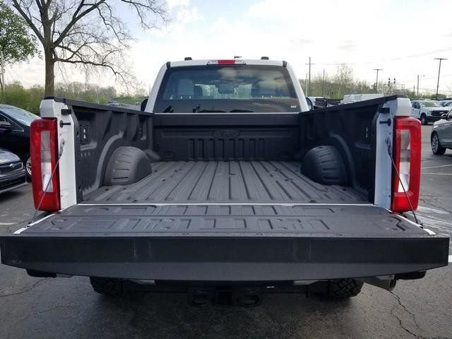 New 2026 Ford F350 XL w/ XL Off-Road Package AWD/4WD image 7