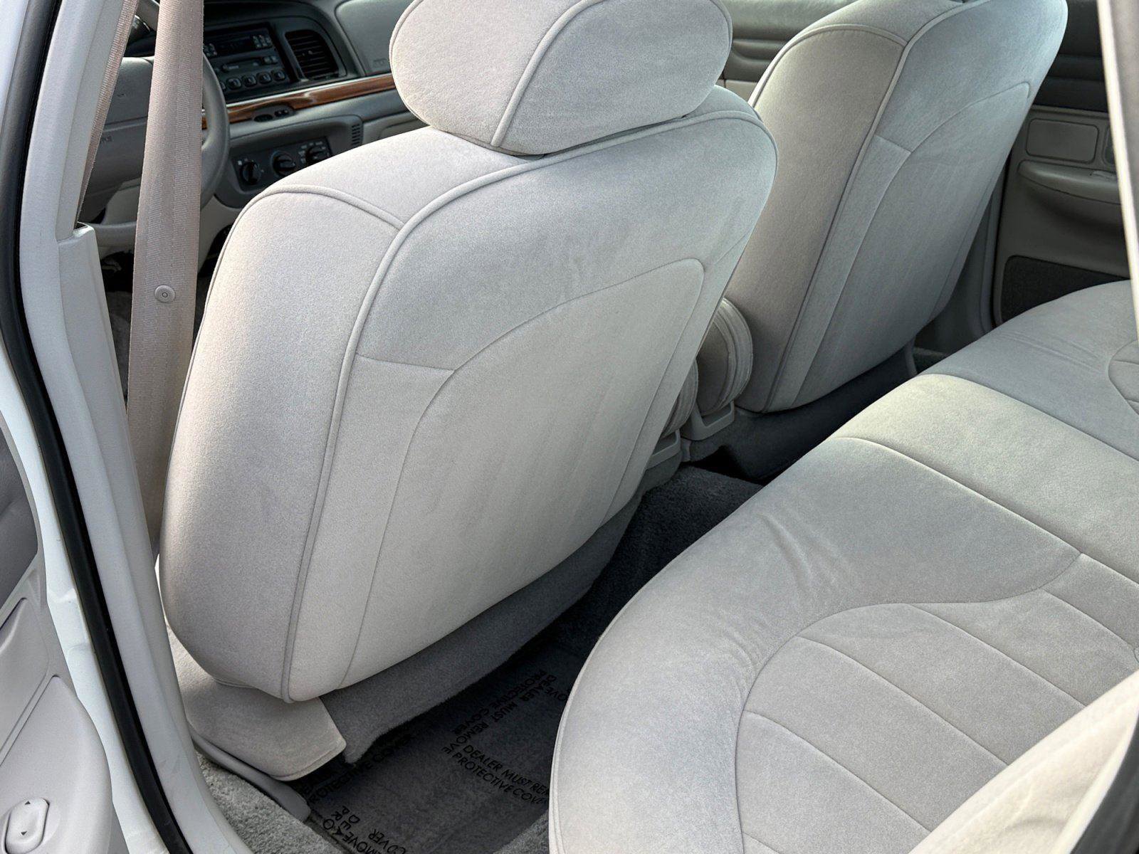 Used 1997 Ford Crown Victoria image 15