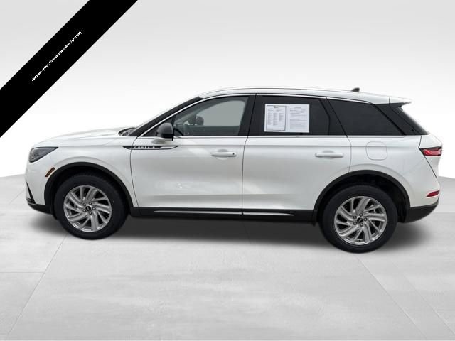 Certified 2023 Lincoln Corsair FWD image 3