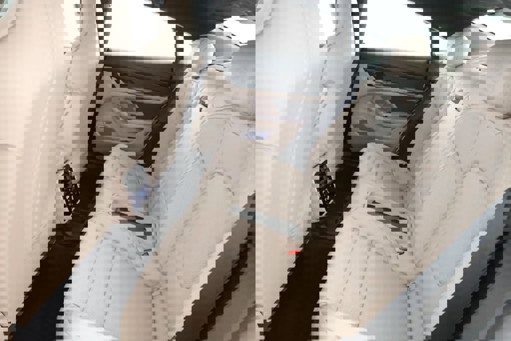 Used 2020 Porsche Taycan Turbo S image 21