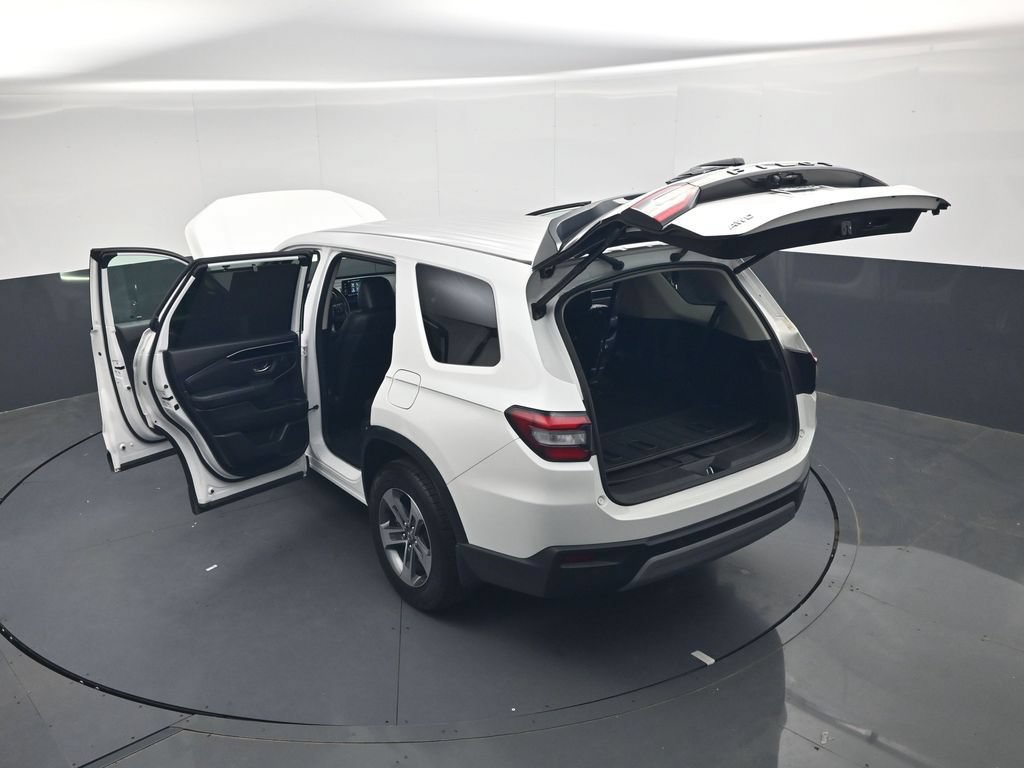 Used 2025 Honda Pilot EX-L image 52