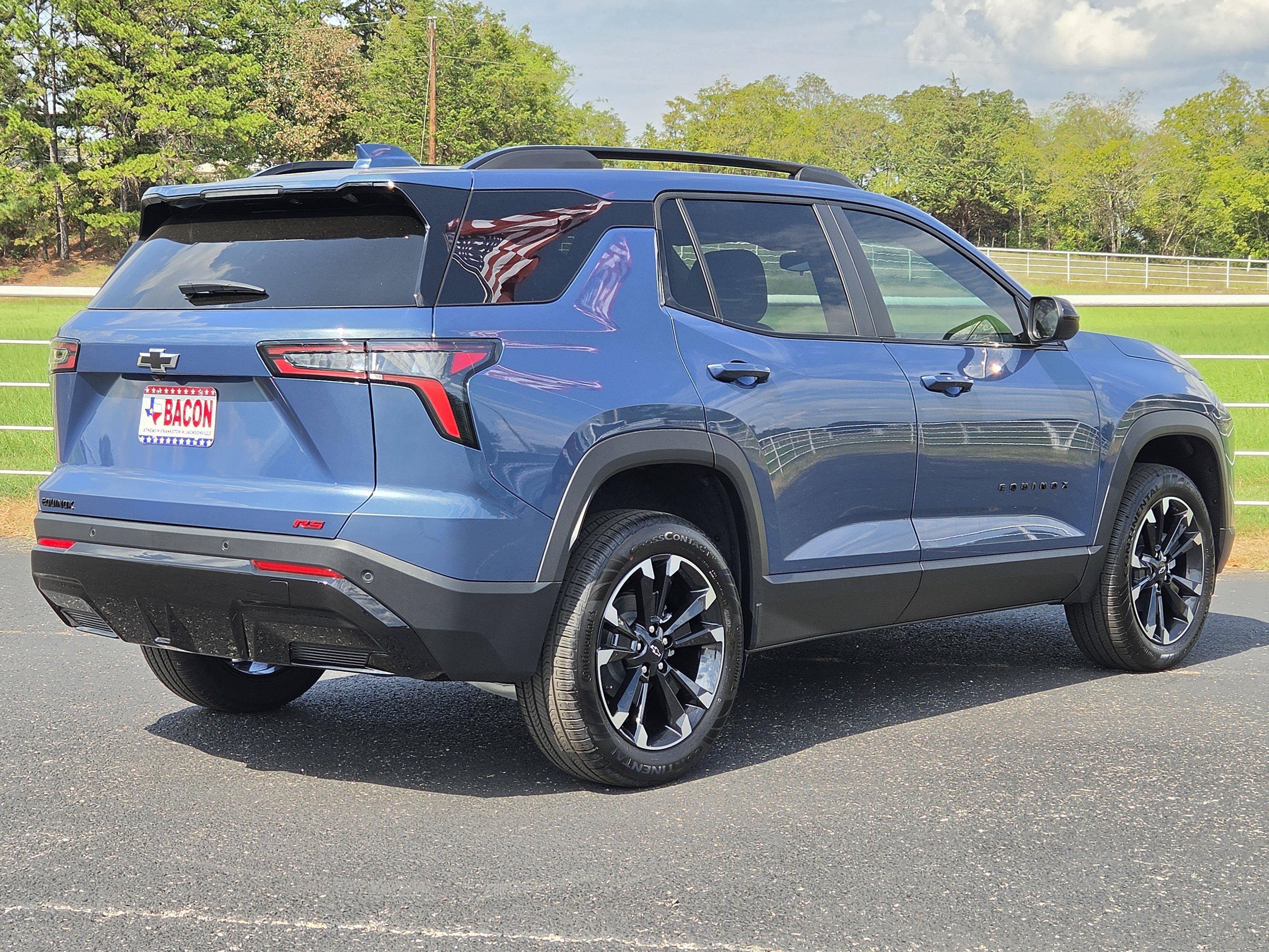 New 2027 Chevrolet Equinox RS w/ Convenience Package III FWD image 3