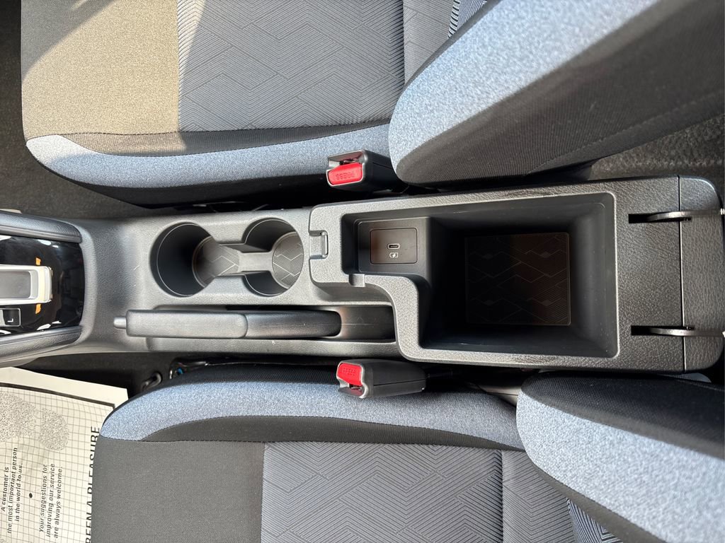 Used 2025 Nissan Versa SV w/ Trunk Package image 20