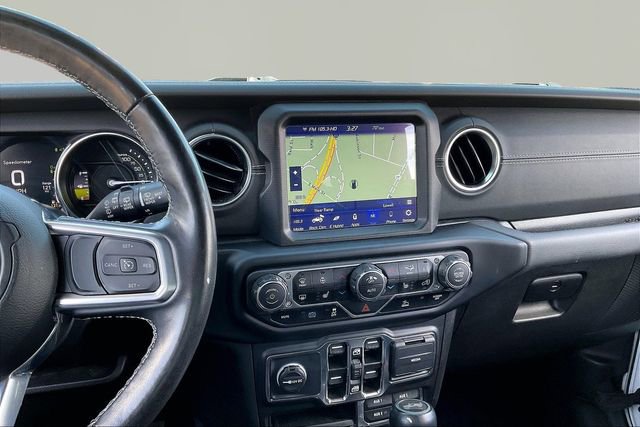 Used 2022 Jeep Wrangler Unlimited Sahara w/ Cold Weather Group AWD/4WD image 9
