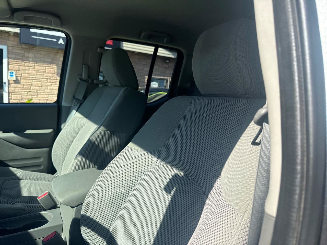 Used 2019 Nissan Frontier SV w/ Value Truck Package AWD/4WD image 28