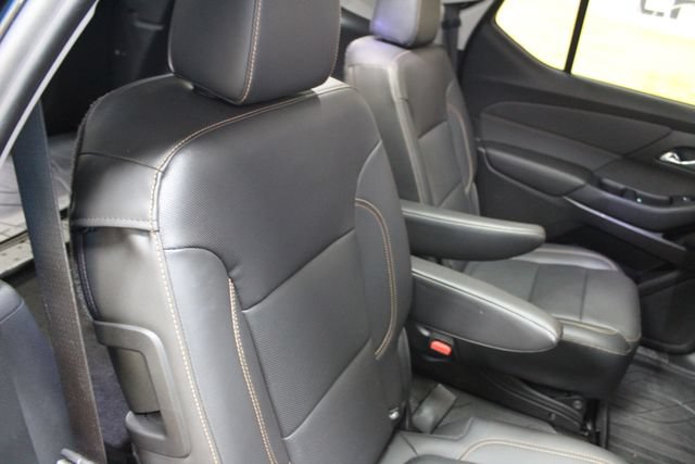 Used 2021 Chevrolet Traverse Premier w/ Redline Edition AWD/4WD image 9