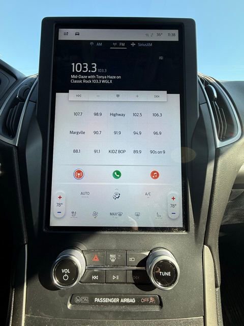 Used 2022 Ford Edge SEL w/ Convenience Package image 17