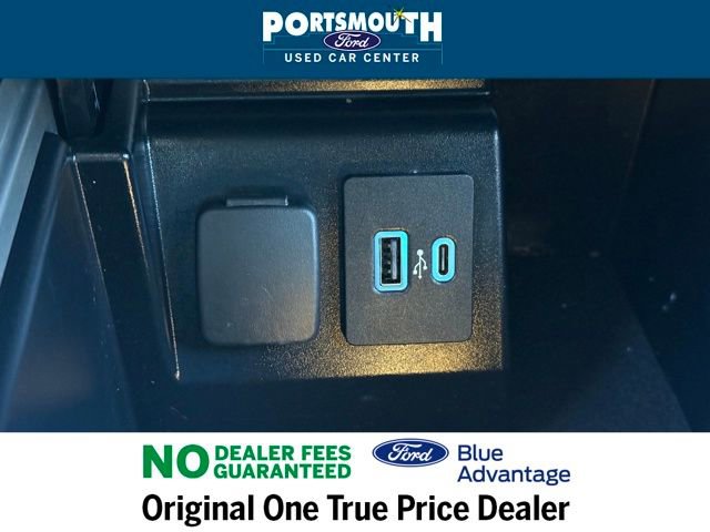 Used 2022 Ford Explorer XLT w/ Equipment Group 202A image 18
