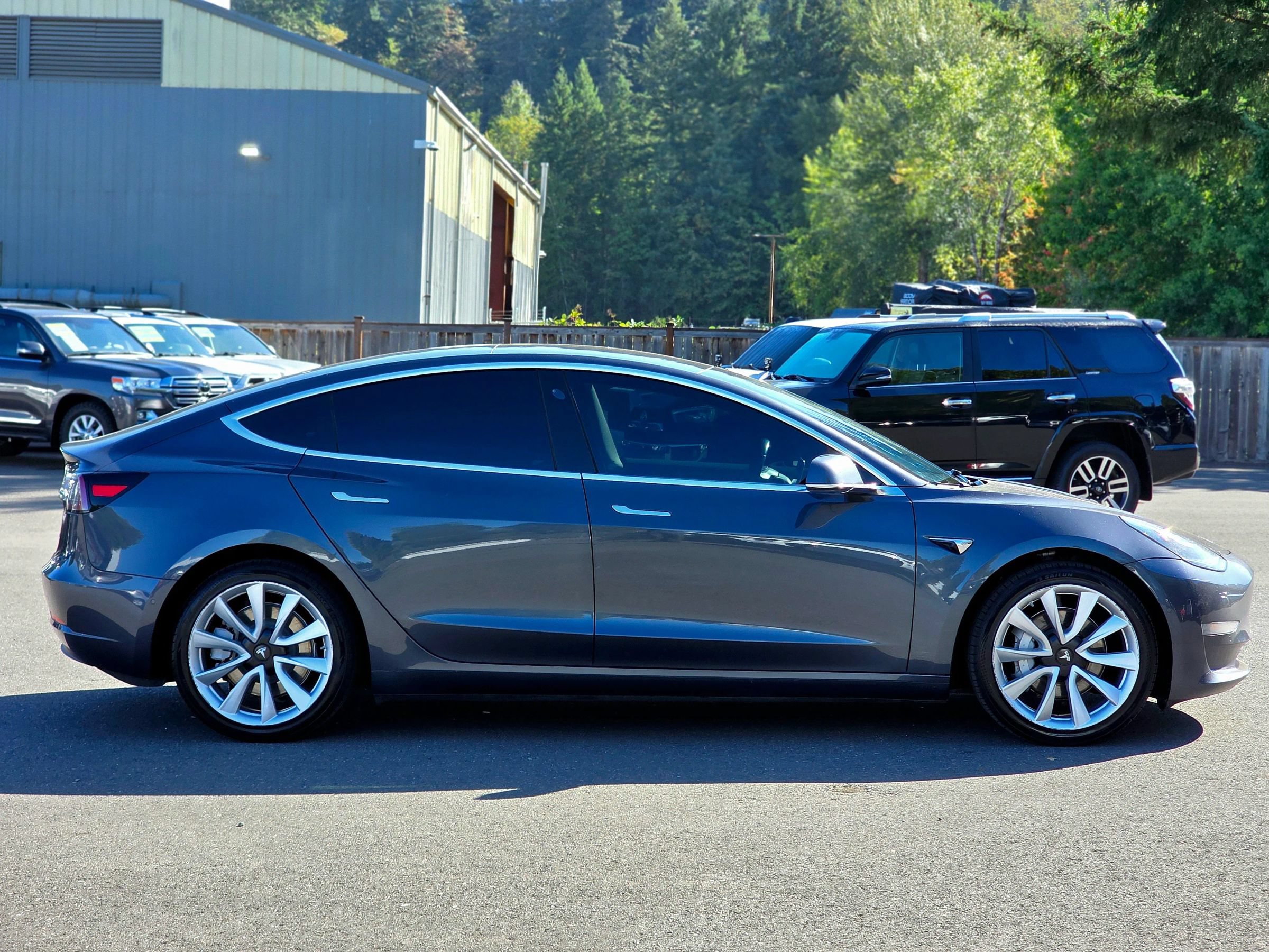 Used 2019 Tesla Model 3 Long Range AWD/4WD image 17