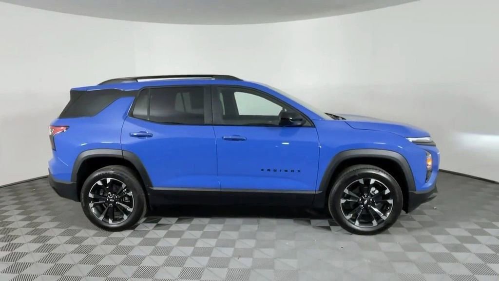 New 2025 Chevrolet Equinox RS image 3