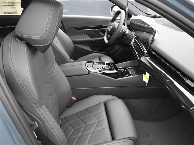 New 2024 BMW 530i w/ Premium Package image 12