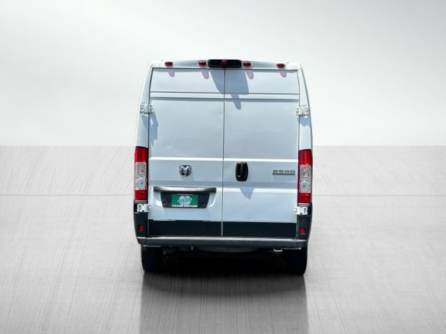 Used 2025 RAM ProMaster 2500 w/ Convenience Group FWD image 5