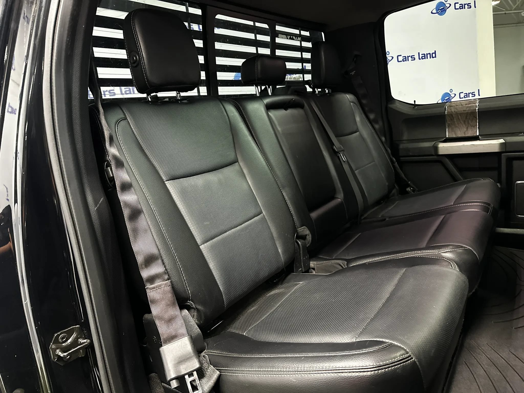 Used 2017 Ford F250 Lariat w/ Lariat Ultimate Package AWD/4WD image 21