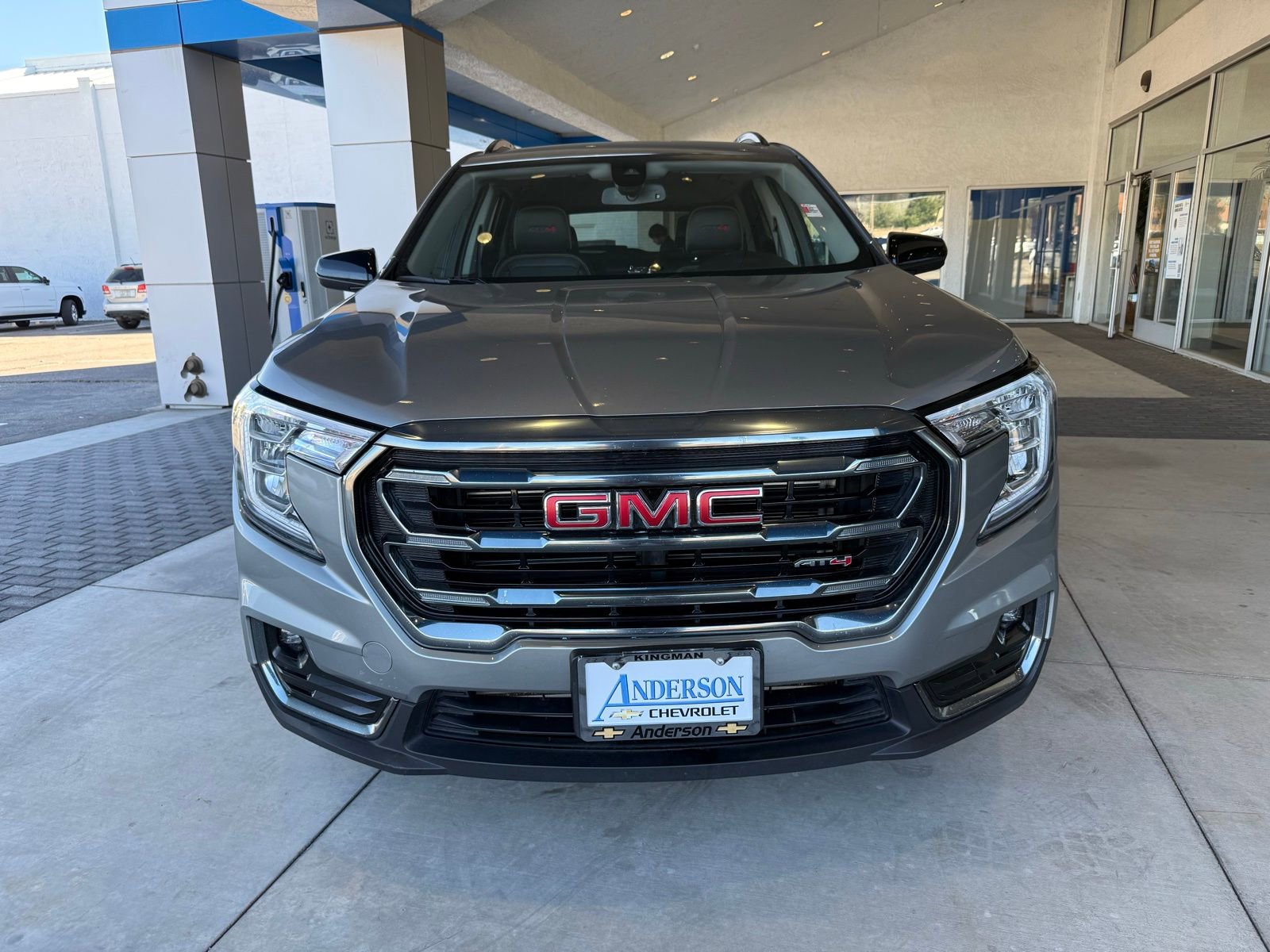 Used 2024 GMC Terrain AT4 image 2