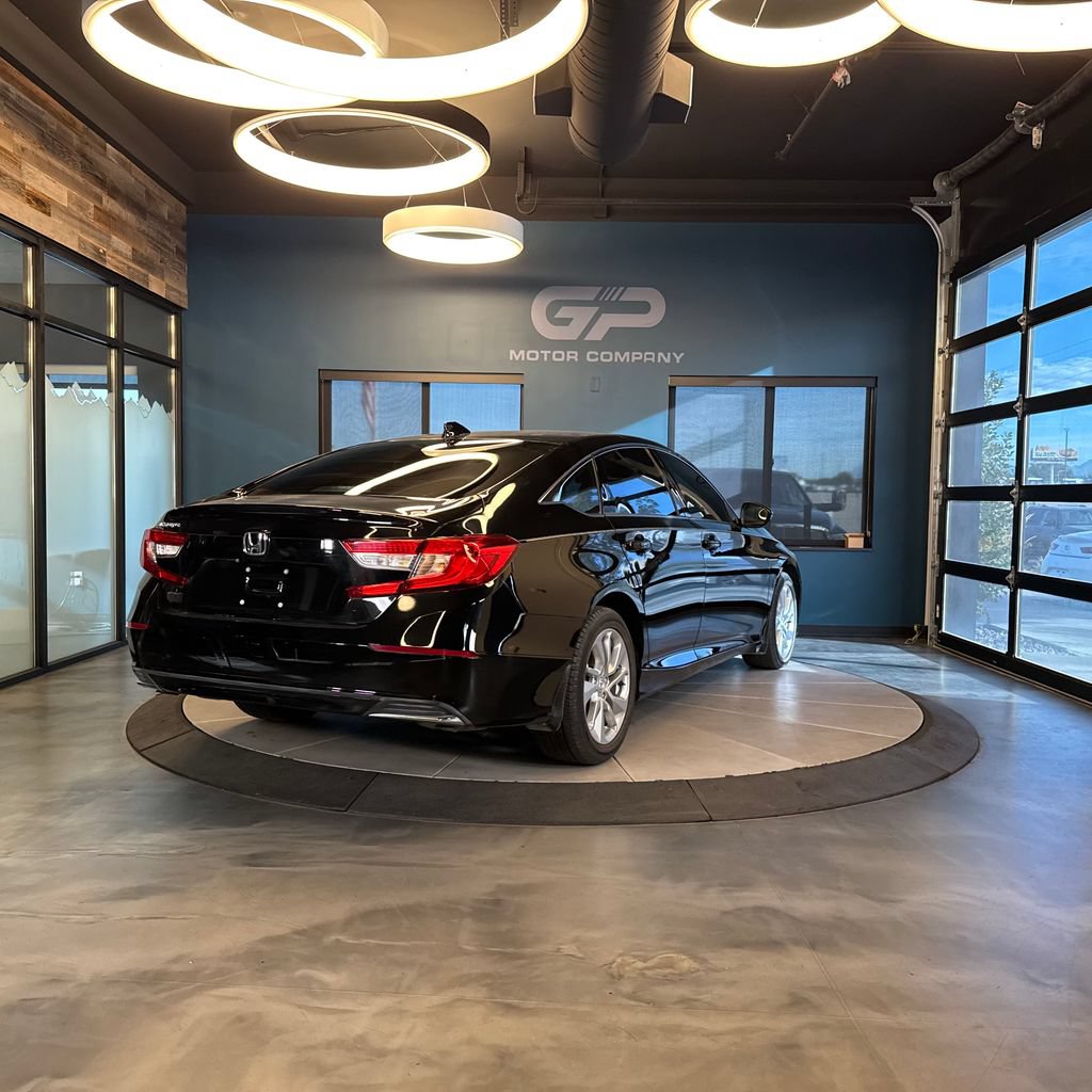 Used 2018 Honda Accord LX image 3