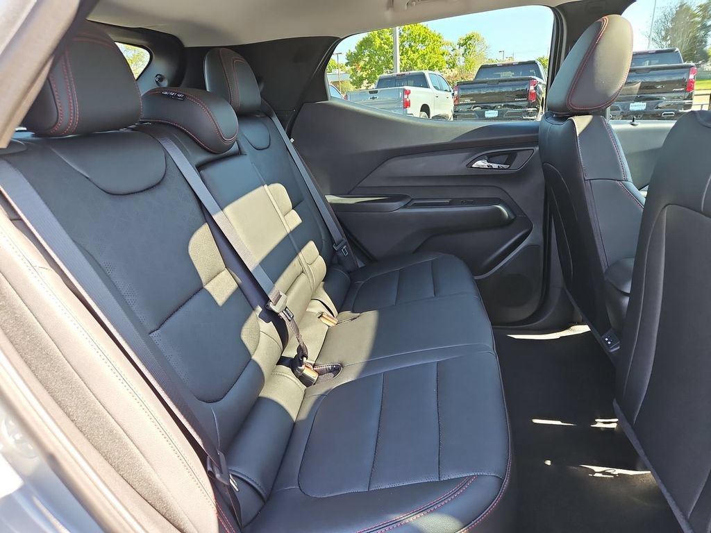 New 2027 Chevrolet Bolt RS w/ Technology Package FWD image 18