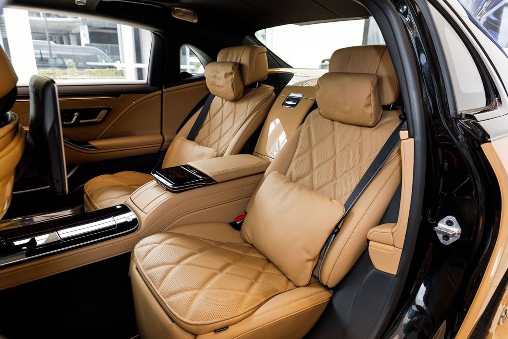 Used 2023 Mercedes-Benz Maybach S 680 4MATIC image 20