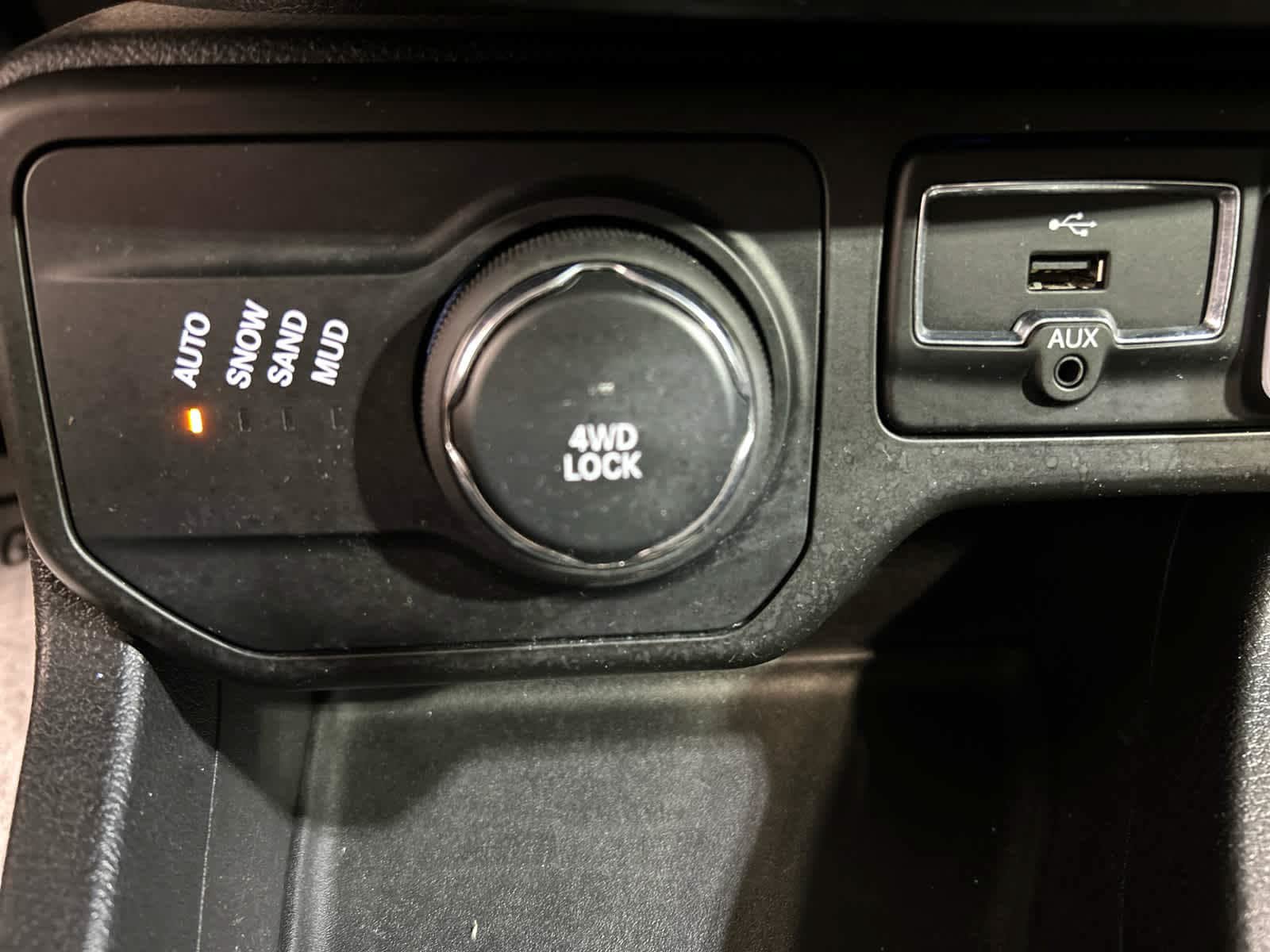 Used 2018 Jeep Renegade Sport w/ Power & Air Group AWD/4WD image 6
