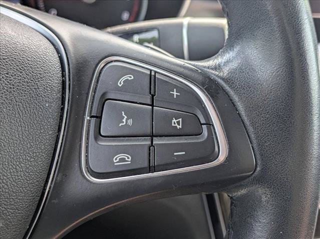Used 2017 Mercedes-Benz GLC 300 4MATIC image 12
