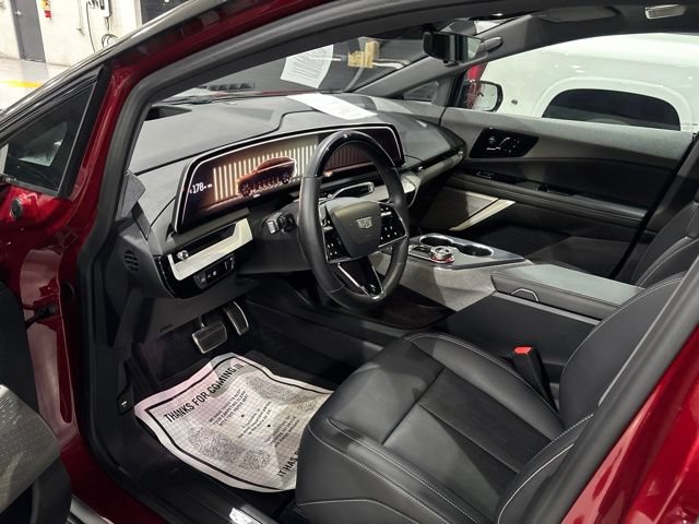 Used 2025 Cadillac Optiq Sport 2 AWD/4WD image 10
