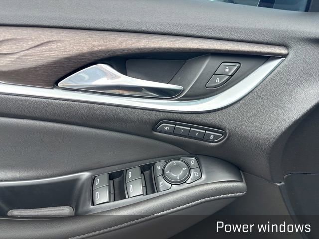 Used 2023 Buick Enclave Avenir w/ Avenir Technology Package image 34