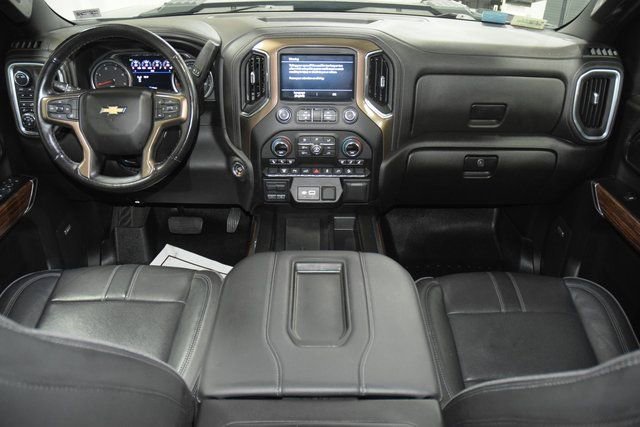 Used 2022 Chevrolet Silverado 3500 High Country AWD/4WD image 31