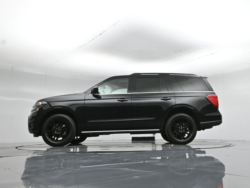 Used 2023 Ford Expedition XLT image 57