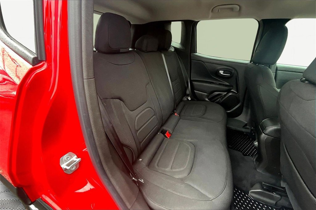 Used 2022 Jeep Renegade Latitude image 26