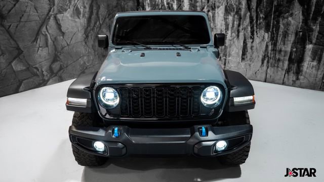 Used 2024 Jeep Wrangler Unlimited image 16