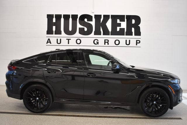 Used 2024 BMW X6 xDrive40i w/ Executive Package AWD/4WD image 2