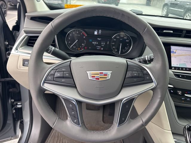 Used 2023 Cadillac XT5 Premium Luxury image 8