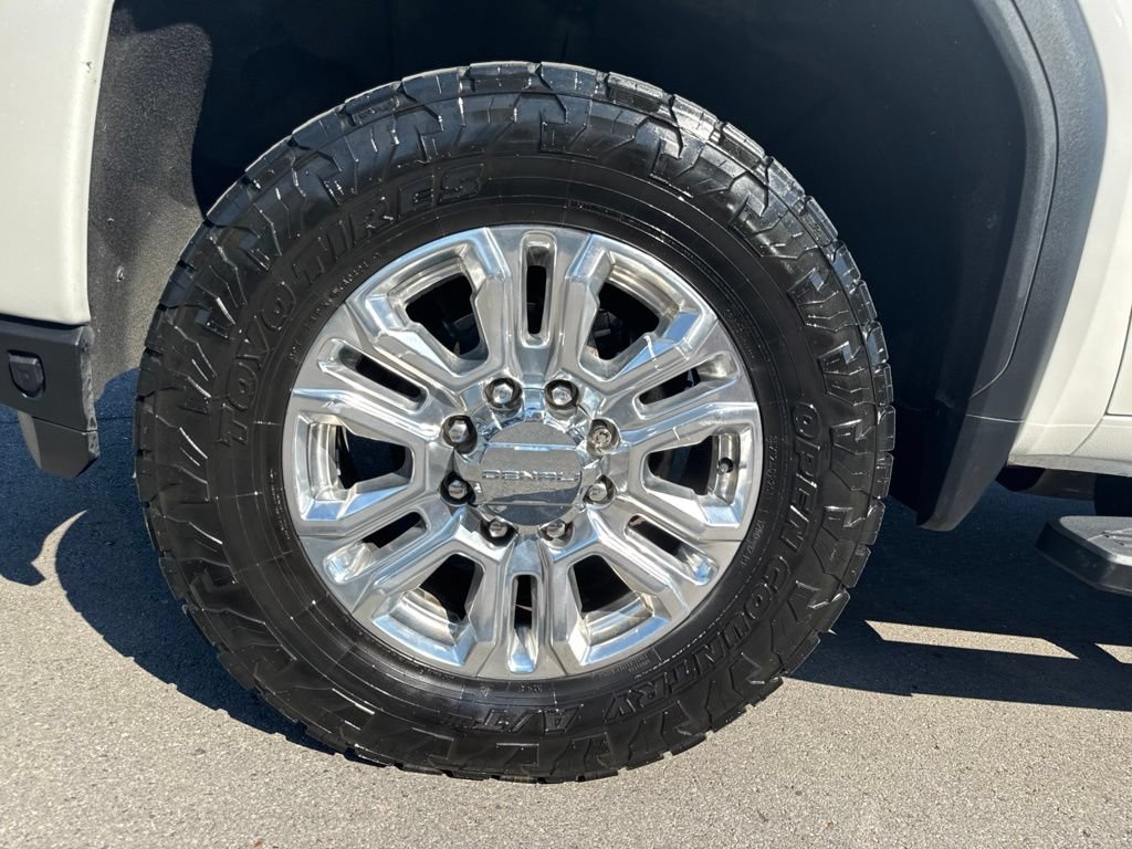 Used 2022 GMC Sierra 2500 Denali w/ Denali Ultimate Package AWD/4WD image 27