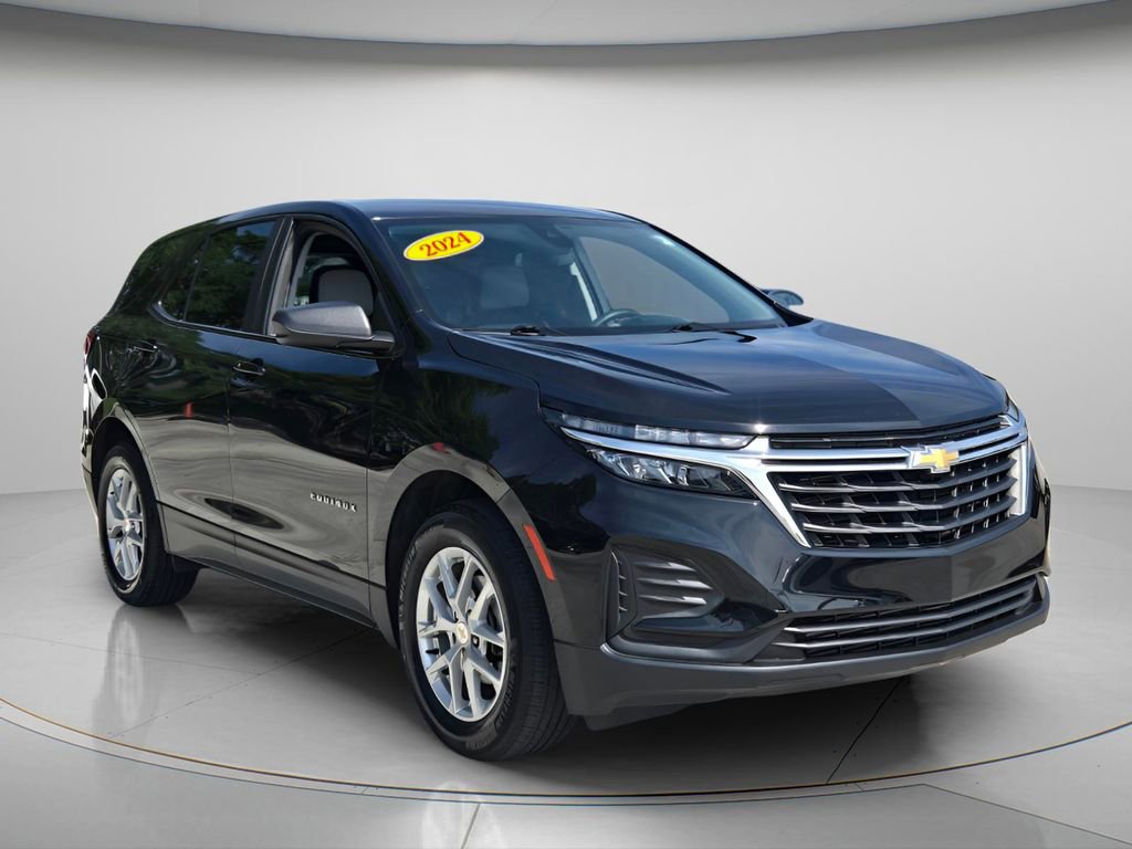 Used 2024 Chevrolet Equinox LS FWD image 9